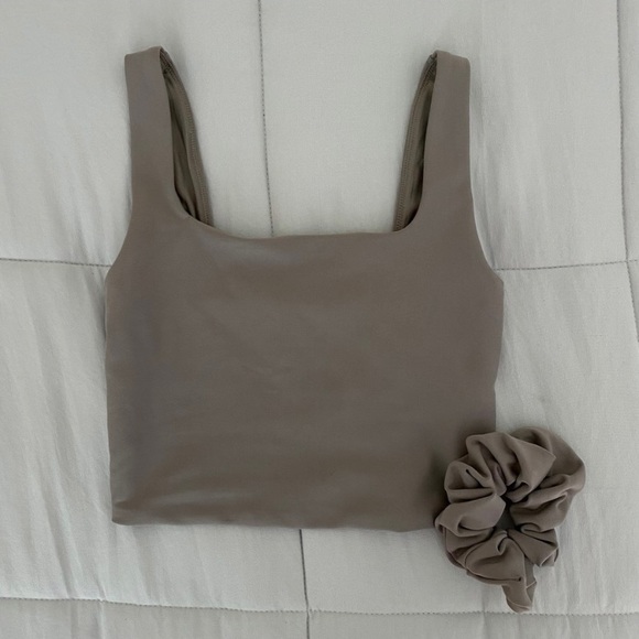 Abercrombie YPB Squareneck Slim Tank with scrunchie - Picture 2 of 6